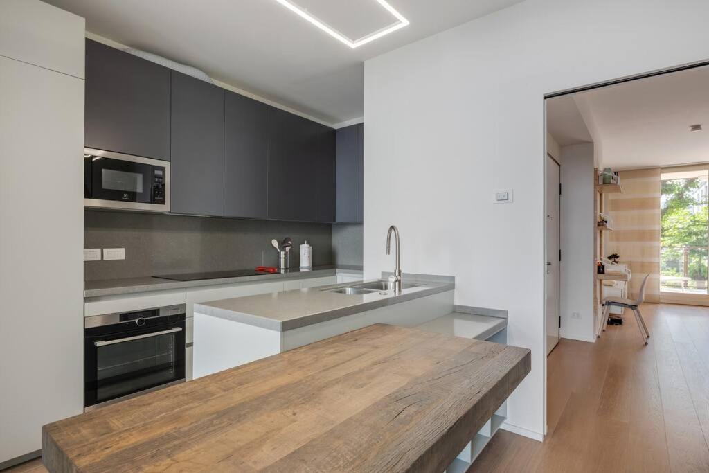 Easylife - Modern And Spacious Apt In Fiera City Life 米兰 外观 照片
