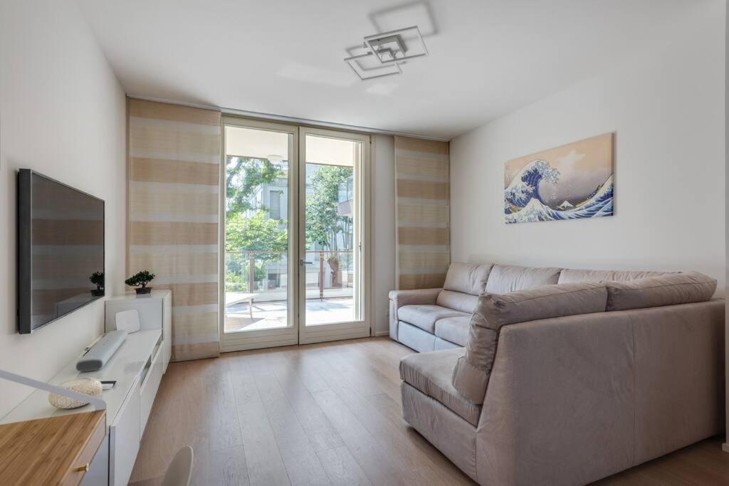 Easylife - Modern And Spacious Apt In Fiera City Life 米兰 外观 照片